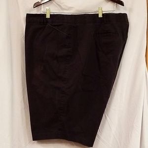Dressbarn Woman  Bermuda Shorts Black  (24W)